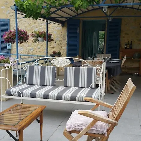 Maison De Village Avec Piscine Дом отдыха
