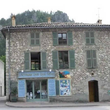 Casa vacanze Maison De Village Avec Piscine *
