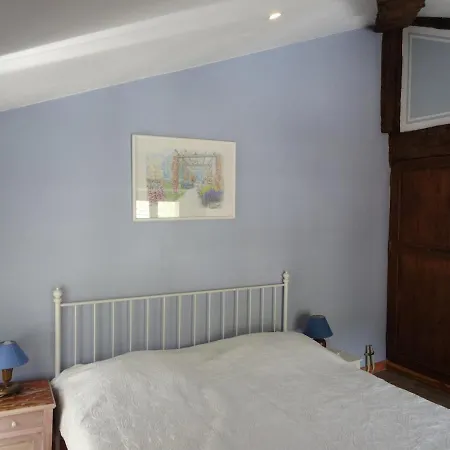 Maison De Village Avec Piscine Дом отдыха Кастеллан