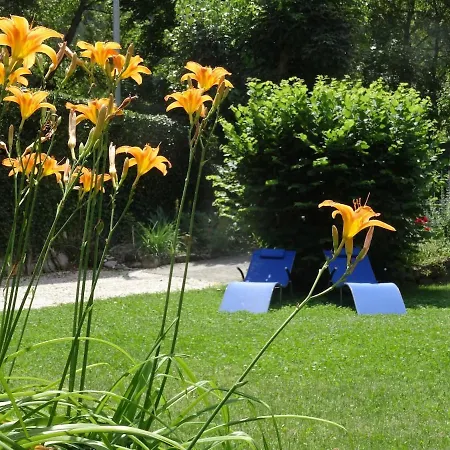 Casa vacanze Maison De Village Avec Piscine Castellane