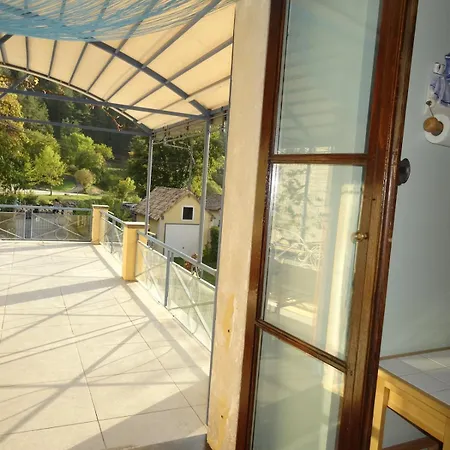 Maison De Village Avec Piscine Дом отдыха *